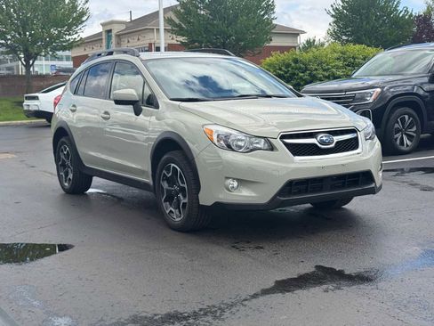 Used 2015 Subaru Crosstrek 2.0i Premium AWD/4WD image 3