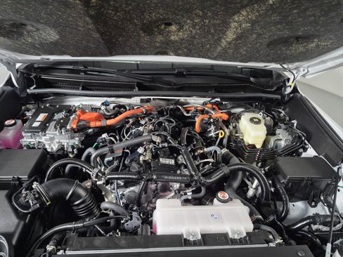 New 2025 Toyota 4Runner 4WD image 8