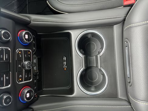 Used 2023 Chevrolet Tahoe Premier w/ Advanced Technology Package image 43