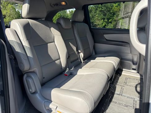 Used 2015 Honda Odyssey EX-L image 48