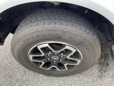 Used 2023 Ford Bronco Outer Banks AWD/4WD image 5