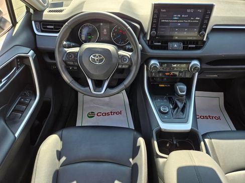Used 2022 Toyota RAV4 XLE Premium AWD/4WD image 14