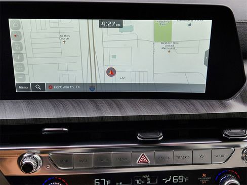 Certified 2023 Kia Telluride SX image 17