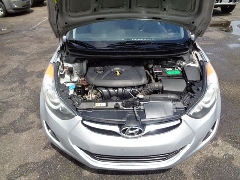 Used 2013 Hyundai Elantra GLS image 23