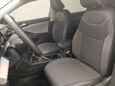 Used 2023 Volkswagen Taos SE image 17