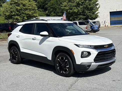 Used 2022 Chevrolet TrailBlazer LT FWD image 4
