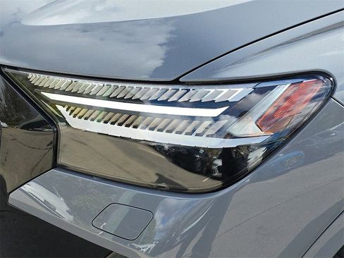 Certified 2024 Audi Q4 e-tron Prestige image 31