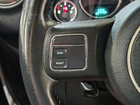 Used 2018 Jeep Wrangler Unlimited Sahara AWD/4WD image 45