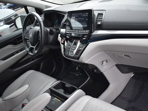 Used 2024 Honda Odyssey Elite image 13