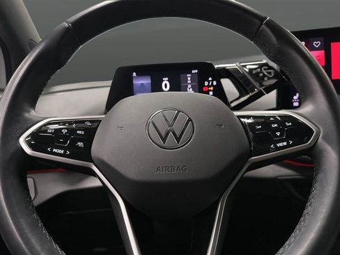 Used 2021 Volkswagen ID.4 Pro S image 17