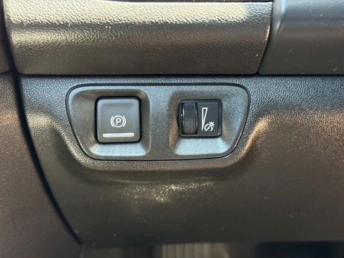 Used 2021 GMC Acadia SLT w/ Preferred Package AWD/4WD image 19