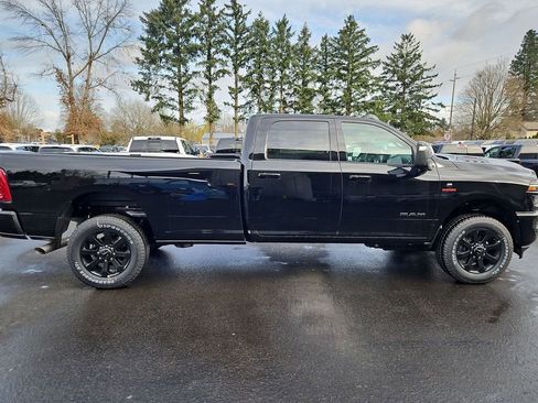 New 2026 RAM 2500 Laramie w/ Night Edition AWD/4WD image 8