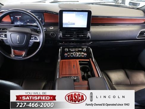 Used 2020 Lincoln Navigator L Reserve w/ Equipment Group 208A Reserve AWD/4WD image 18