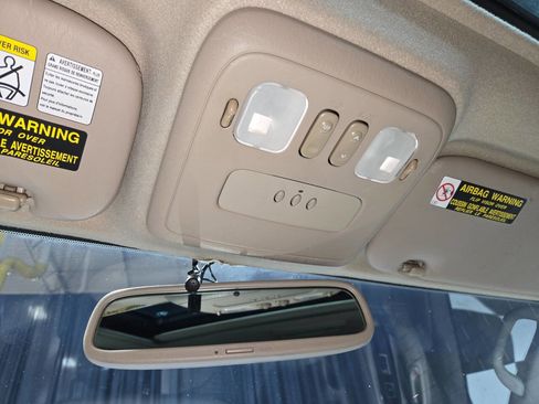 Used 2002 Toyota Land Cruiser image 99