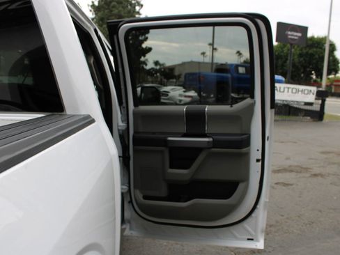 Used 2018 Ford F150 XLT image 4