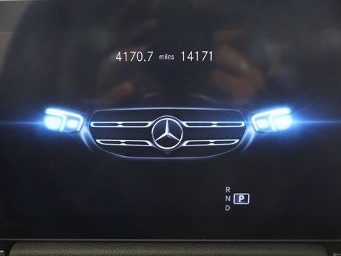 Certified 2023 Mercedes-Benz GLA 250 image 17
