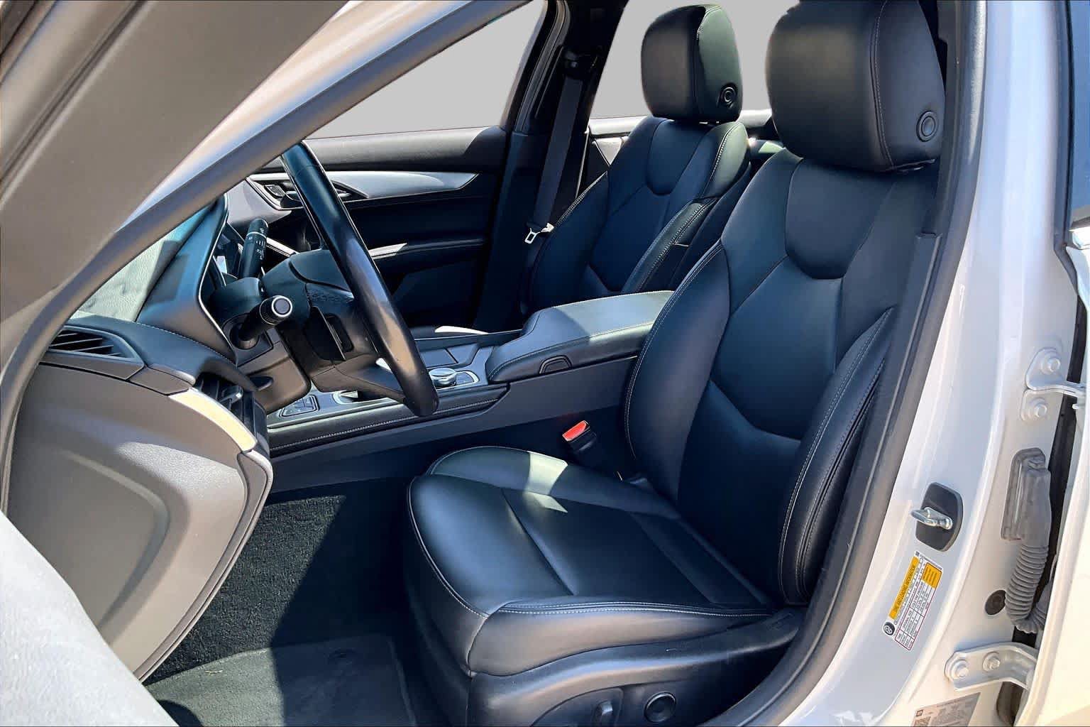 Used 2022 Cadillac CT5 Luxury w/ Sun And Sound Package RWD image 8