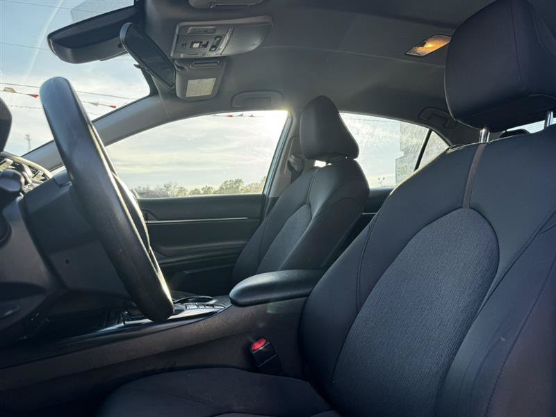 Used 2020 Toyota Camry LE FWD image 20