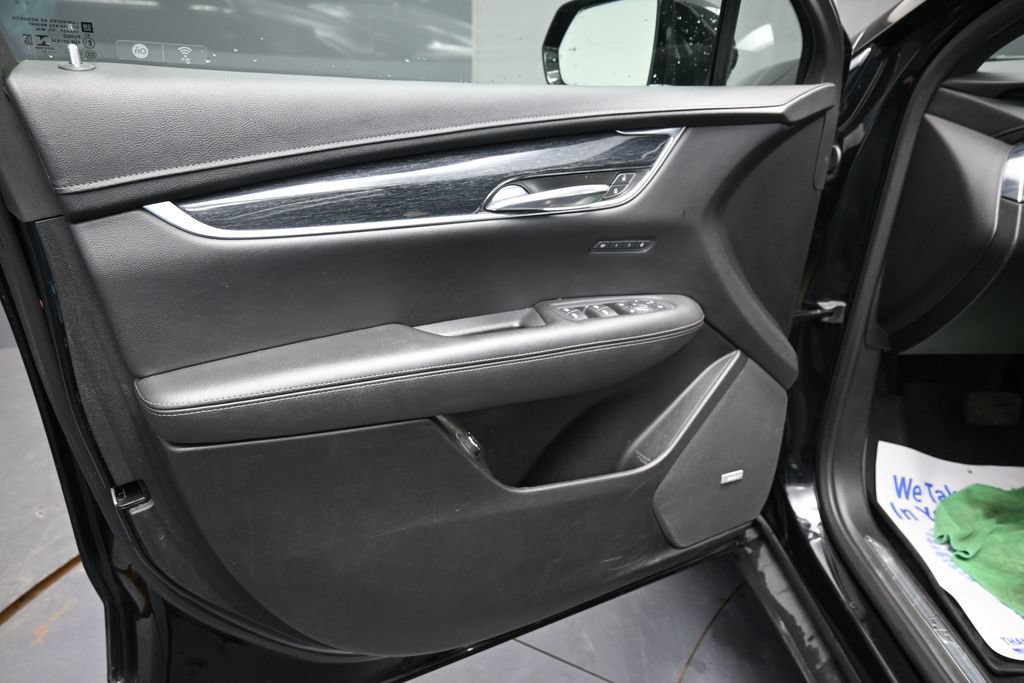 Used 2022 Cadillac XT5 Premium Luxury AWD/4WD image 27