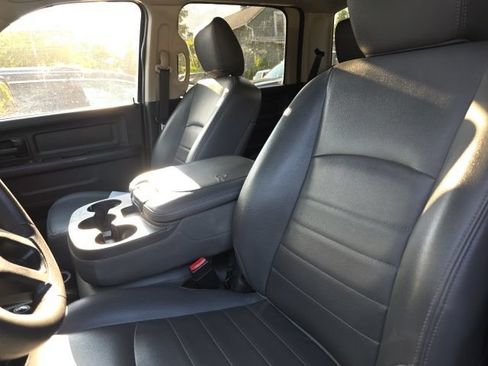 Used 2017 RAM 2500 Tradesman w/ Chrome Appearance Group AWD/4WD image 5