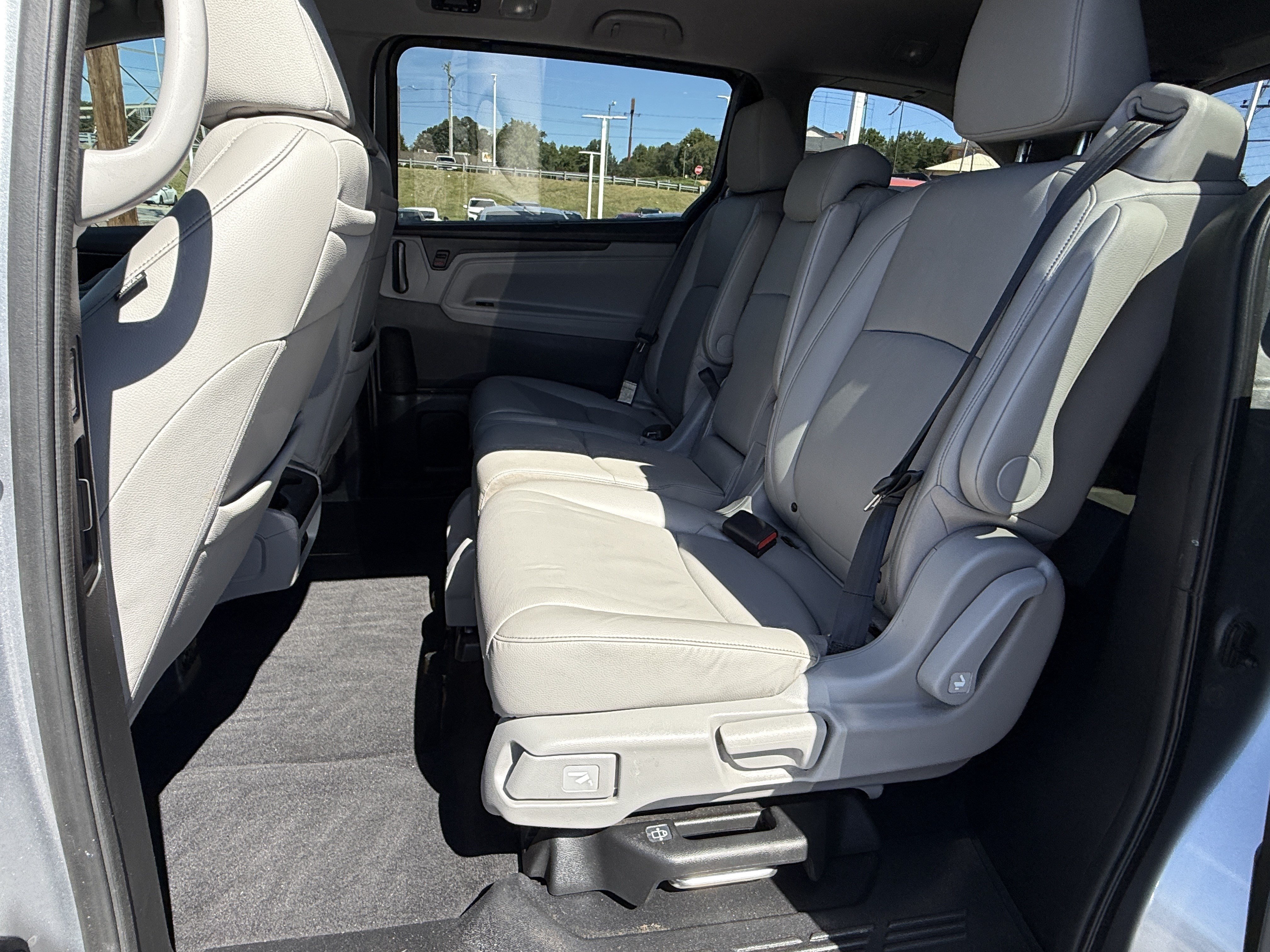 Certified 2024 Honda Odyssey Touring image 32