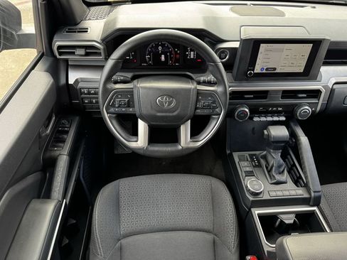 Used 2025 Toyota 4Runner SR5 image 13