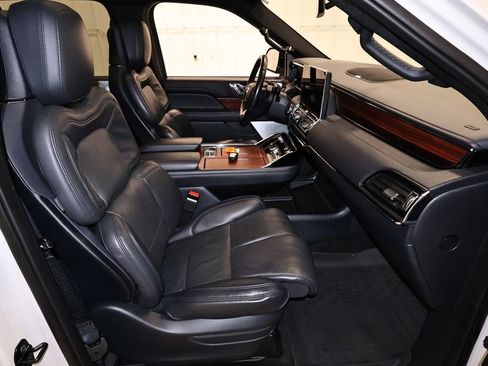 Used 2024 Lincoln Navigator L Reserve AWD/4WD image 25