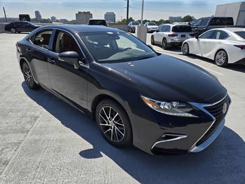 Used 2017 Lexus ES 350 w/ Premium Package FWD image 7