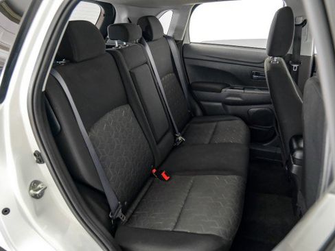 Used 2020 Mitsubishi Outlander Sport ES image 32