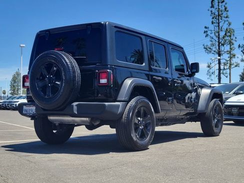 Used 2022 Jeep Wrangler Unlimited Sport AWD/4WD image 4