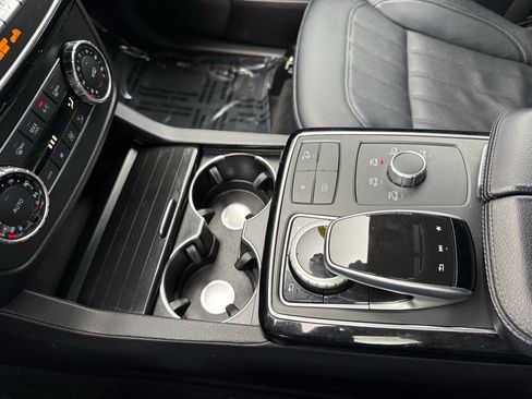 Used 2019 Mercedes-Benz GLE 400 4MATIC w/ Premium 1 Package image 55