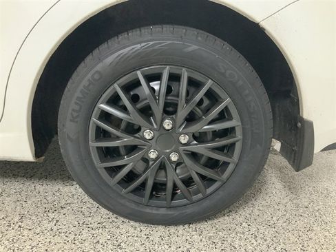 Used 2021 Subaru Impreza 2.0i image 10