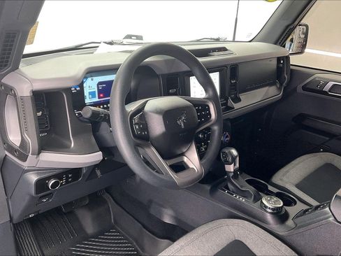 Used 2023 Ford Bronco 4-Door AWD/4WD image 14