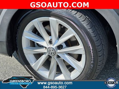 Used 2018 Volkswagen Golf Alltrack SE image 6