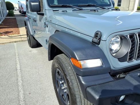 Used 2024 Jeep Wrangler Sport image 20