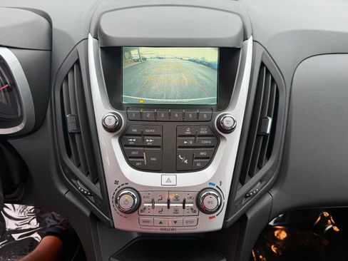 Used 2016 Chevrolet Equinox LTZ w/ Enhanced Convenience Package image 29