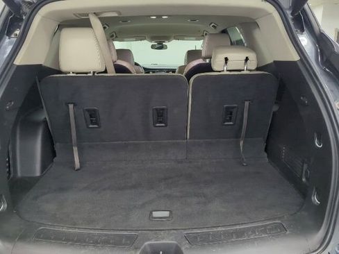 Used 2019 Buick Enclave Essence AWD/4WD image 24