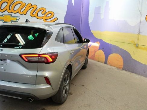 Used 2023 Ford Escape ST-Line image 7