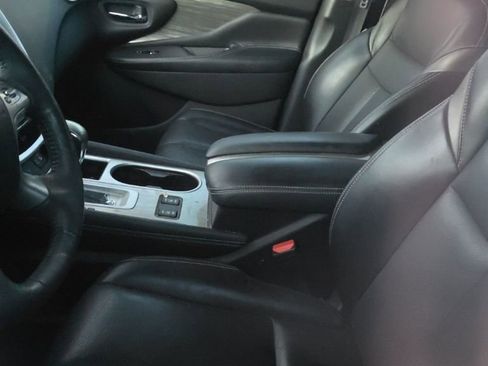 Used 2018 Nissan Murano SL image 2