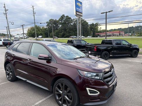 Used 2018 Ford Edge Sport w/ Equipment Group 401A AWD/4WD image 5