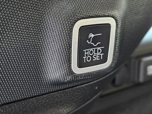 Used 2025 Jeep Grand Cherokee Summit w/ Adv Protech Group IV image 31