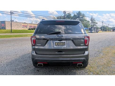 Used 2017 Ford Explorer Sport w/ Equipment Group 401A image 6