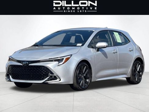 Used 2025 Toyota Corolla XSE FWD image 8