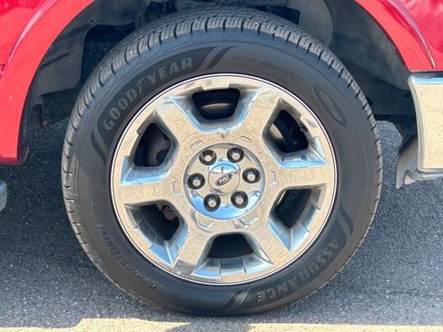 Used 2014 Ford F150 Lariat w/ Equipment Group 502A Luxury RWD image 10