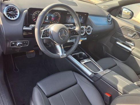 Used 2025 Mercedes-Benz GLA 250 4MATIC image 18