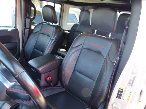 Used 2022 Jeep Wrangler Unlimited Rubicon w/ Xtreme Recon 35" Tire Package AWD/4WD image 8