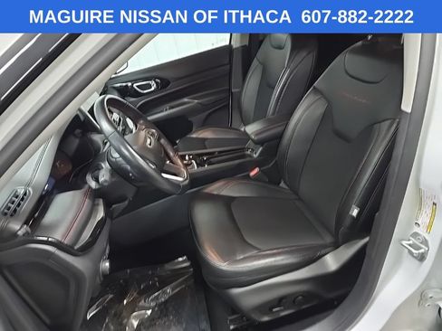 Used 2022 Jeep Compass Trailhawk w/ Trailhawk Convenience Group AWD/4WD image 32
