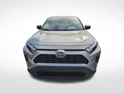 Used 2023 Toyota RAV4 LE FWD image 5