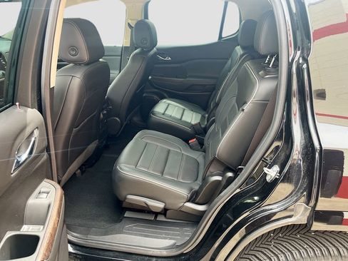 Used 2022 GMC Acadia Denali w/ Denali Ultimate Package AWD/4WD image 26