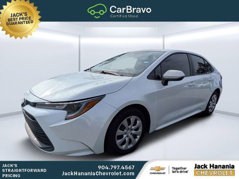 Used 2023 Toyota Corolla LE FWD image 7